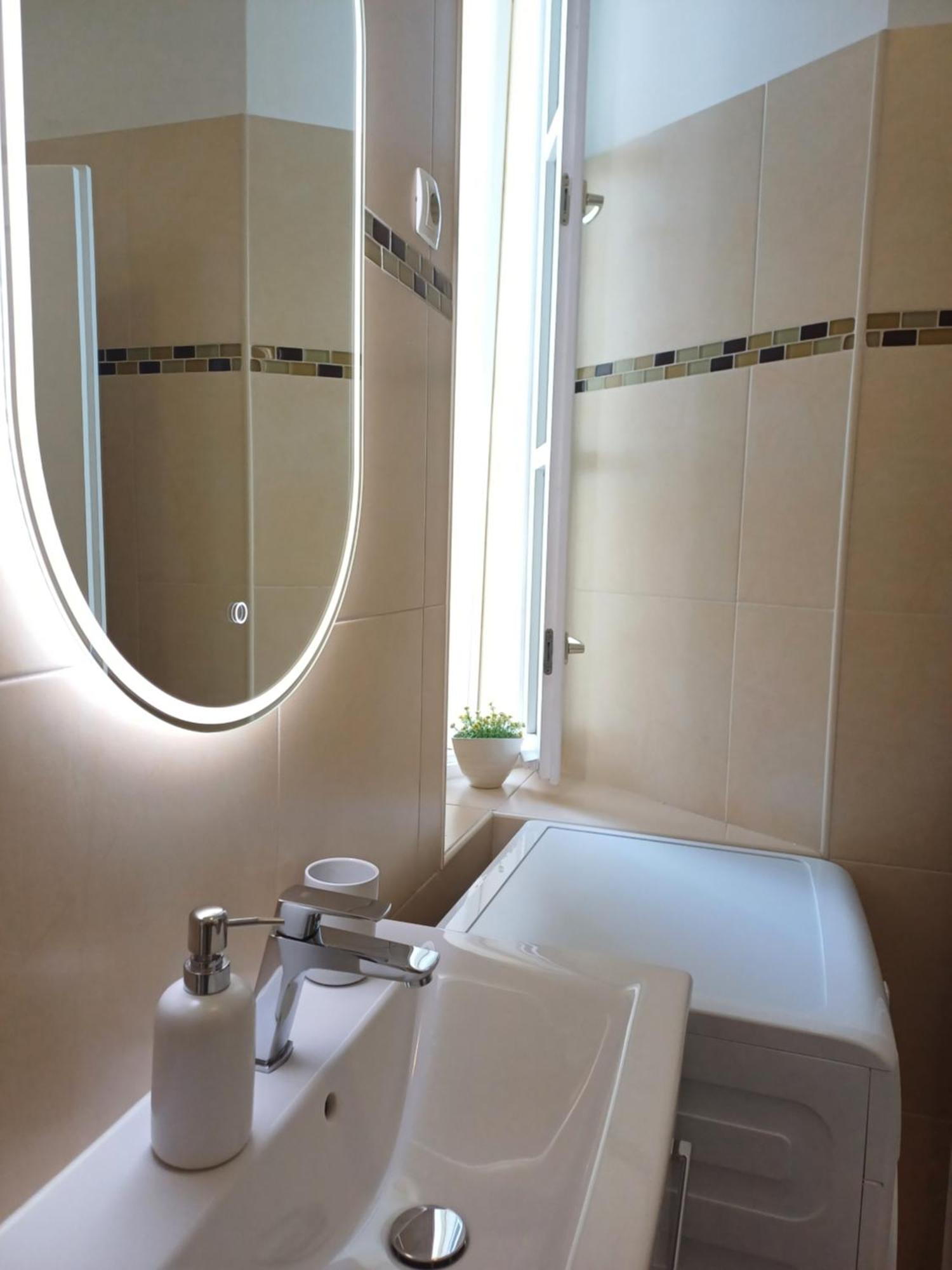 Apartment Zdenka - 100 M From The Beach オパティヤ エクステリア 写真